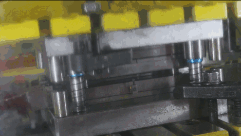 設(shè)計師不得不知的沖壓工藝,動圖秒懂(圖3) 設(shè)計師不得不知的沖壓工藝,動圖秒懂(圖3)